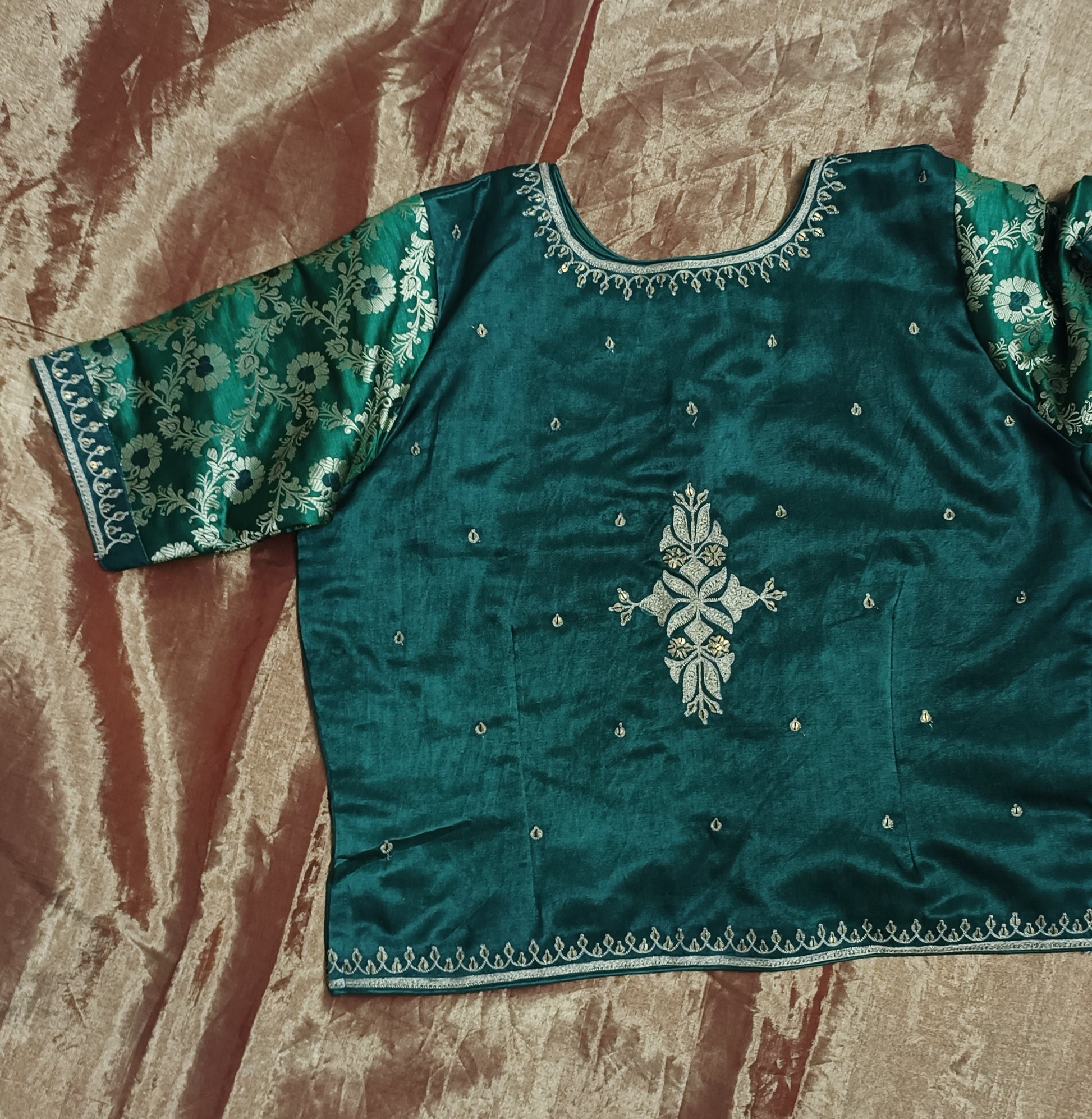 Bottle Green Gaji Silk Aari Work Blouse Combo