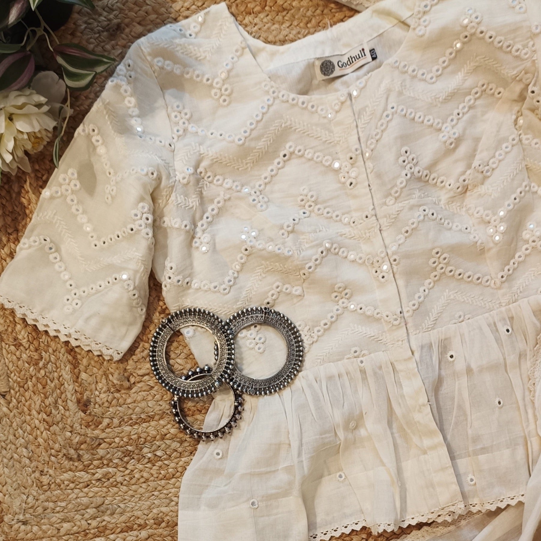 Mulmul Ivory Faux Mirrorwork Saree Blouse Combo