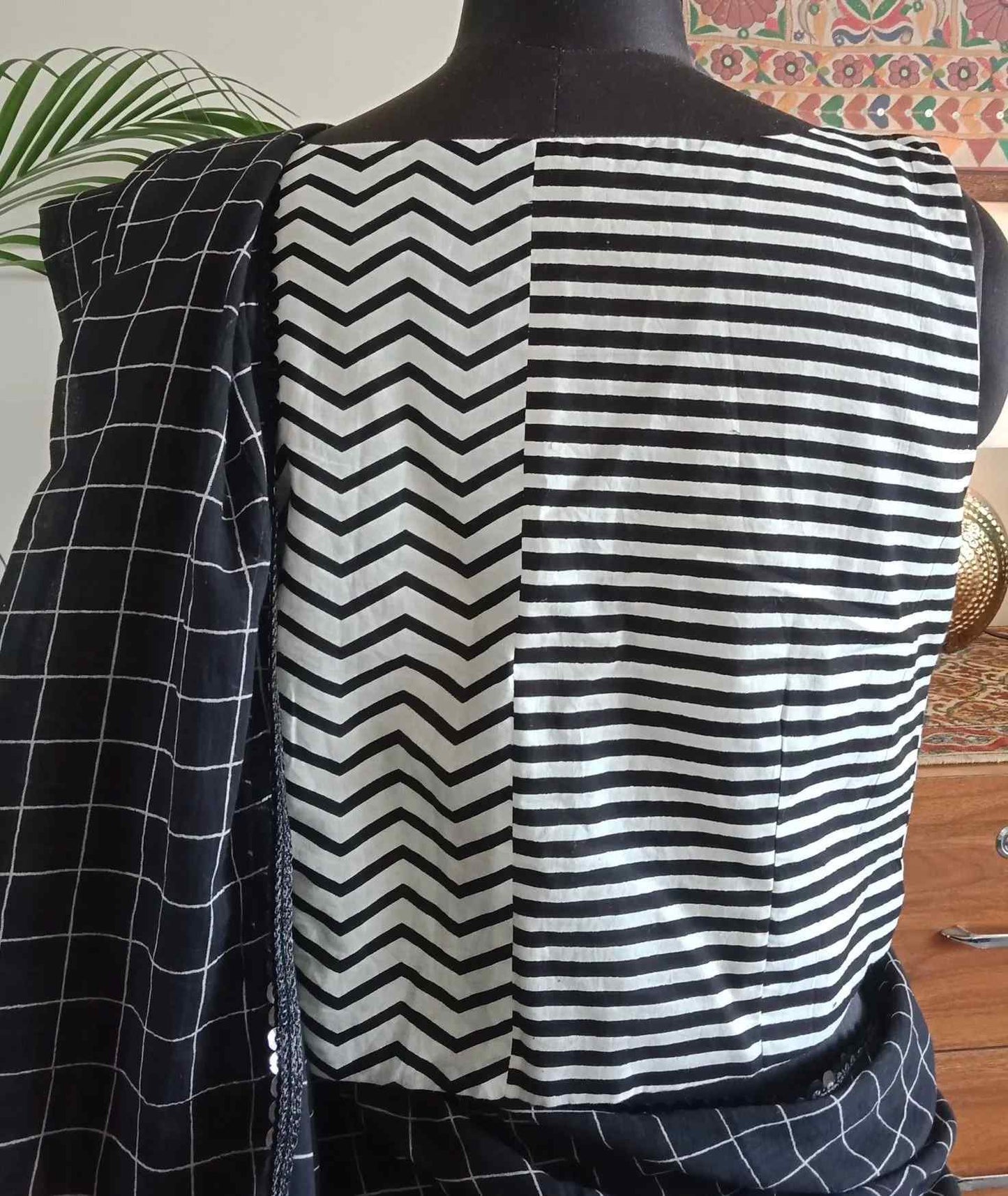 Monochrome Fusion Print Crop Top Blouse