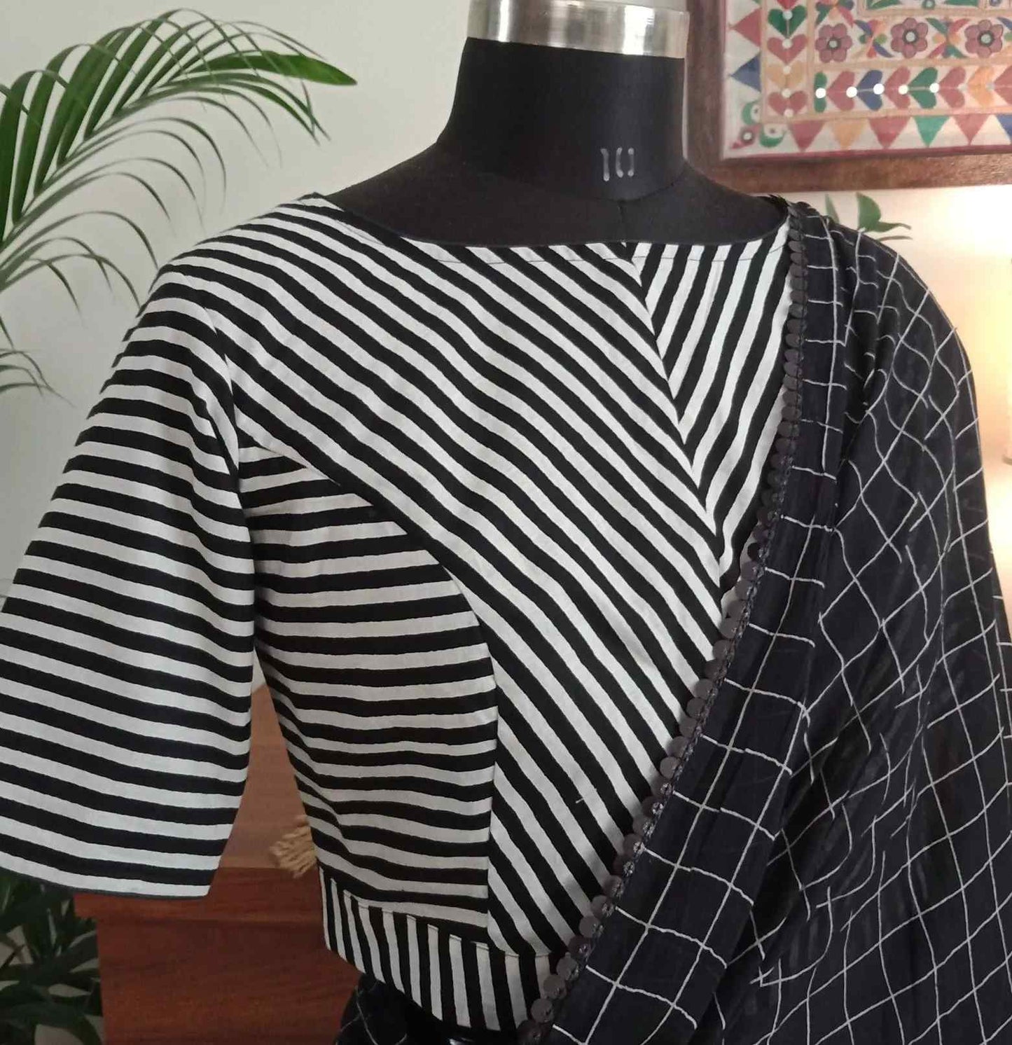 Monochrome stripes blouse