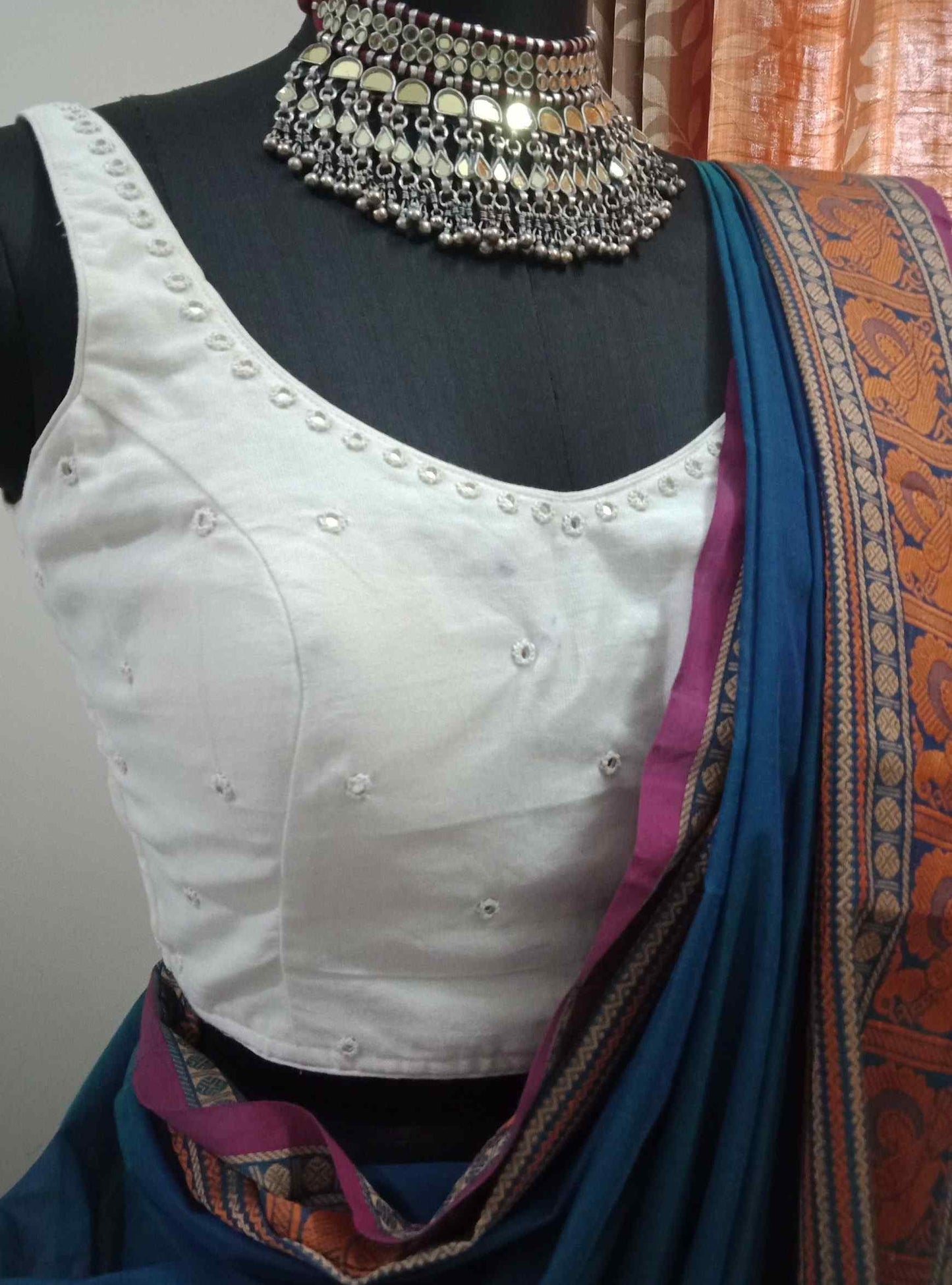 Off White Sleeveless Mirrorwork Blouse