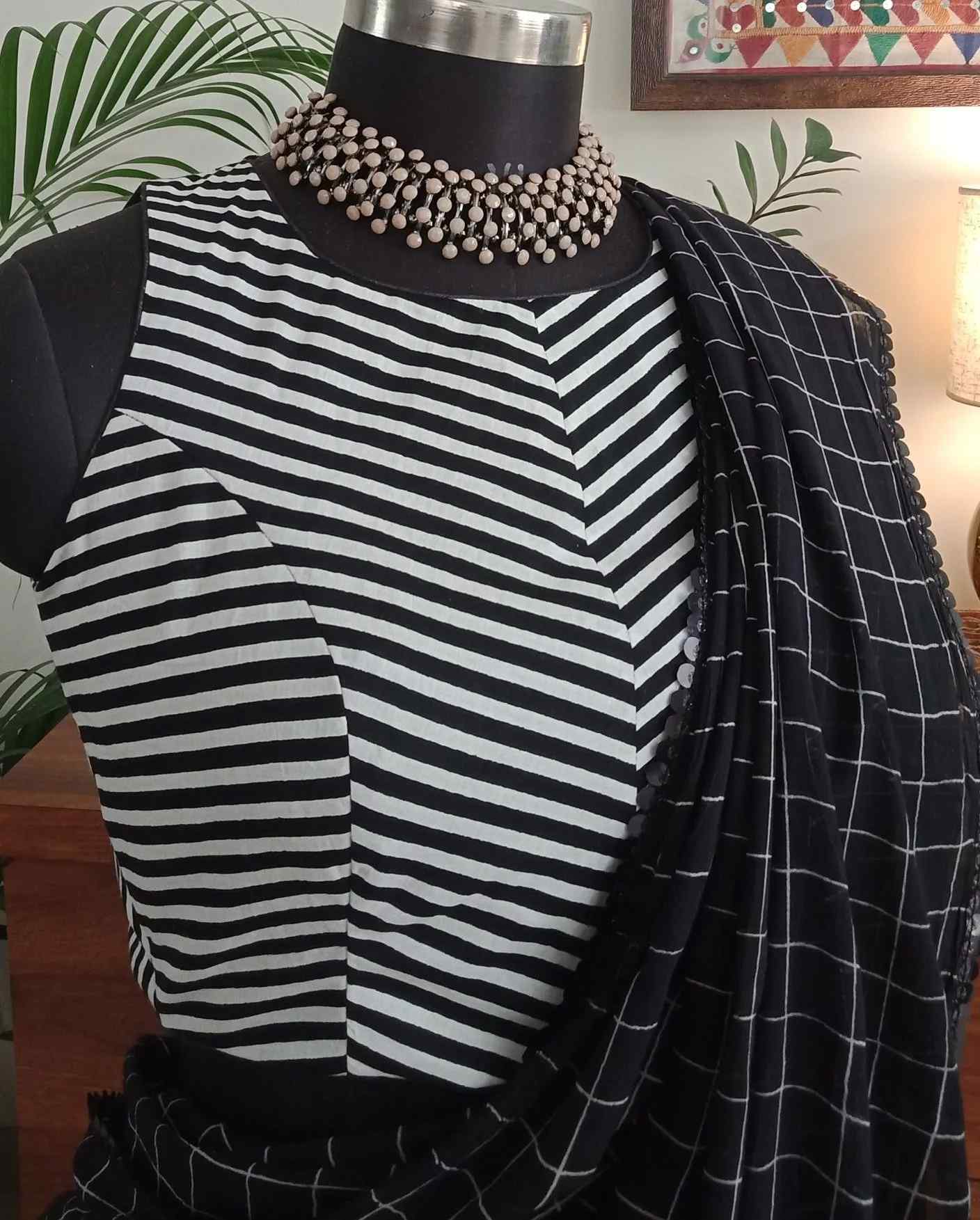 Sleeveless Monochrome Stripes Blouse
