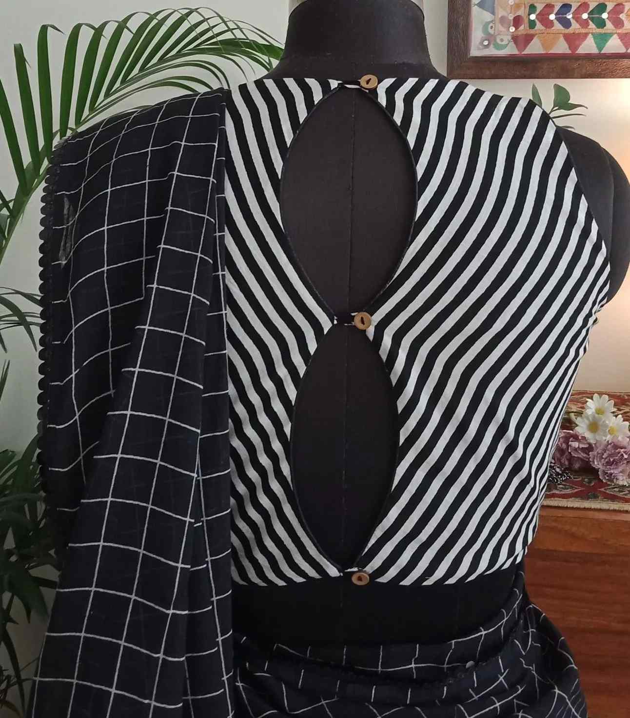 Sleeveless Monochrome Stripes Blouse