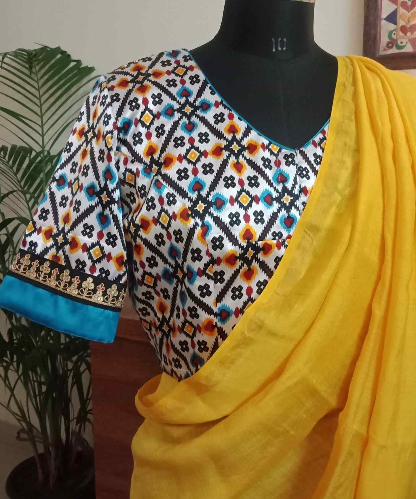 White Gaji Silk Geometric Print Patola Blouse