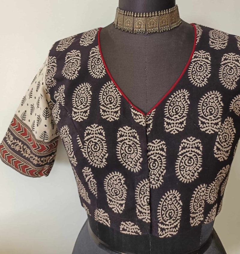 Black Gamathi Readymade Blouse with Beige Sleeves | Godhuli