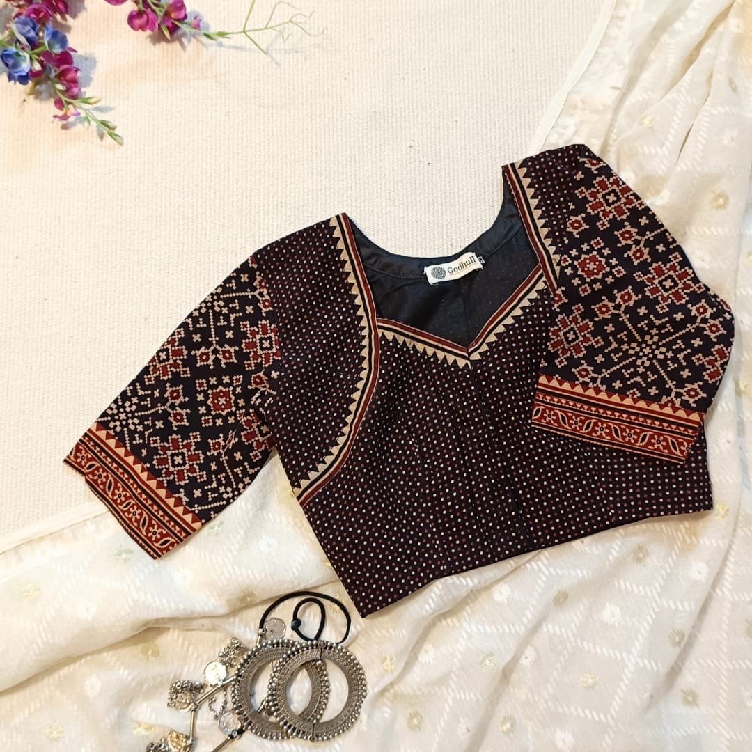 Black Gamathi Readymade Blouse with Patola Print Sleeves