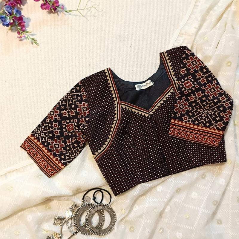 Black Gamathi Readymade Blouse with Patola Print Sleeves | Godhuli
