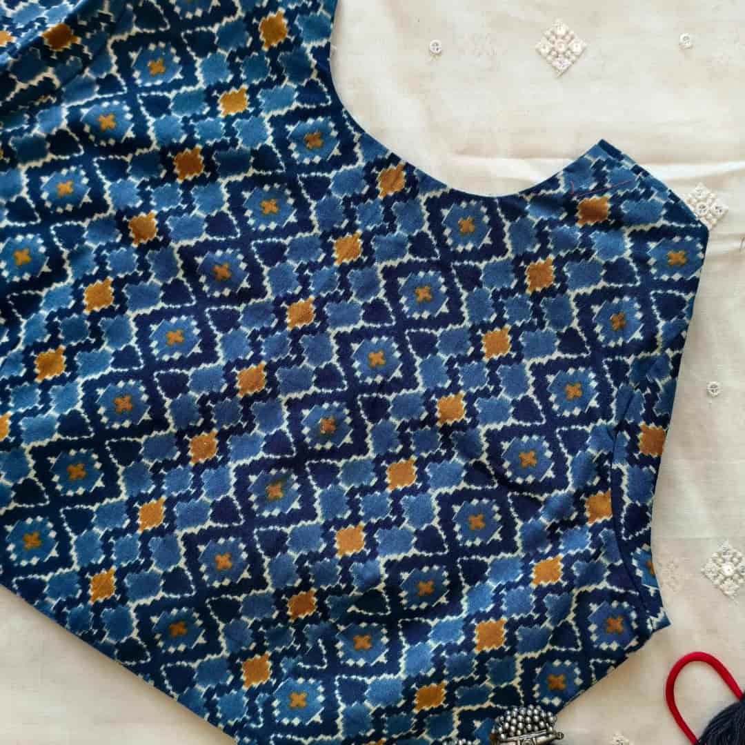 Blue Grey Abstract Kalamkari Readymade Blouse | Godhuli