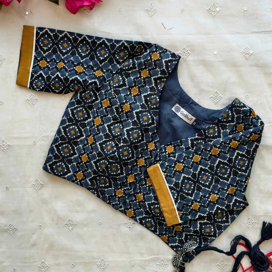 Grey Abstract Kalamkari Readymade Blouse | Godhuli