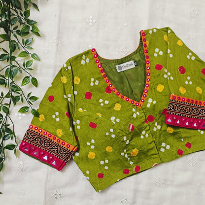 Buy Mehandi Green Big Bandhani Blouse | Godhuli