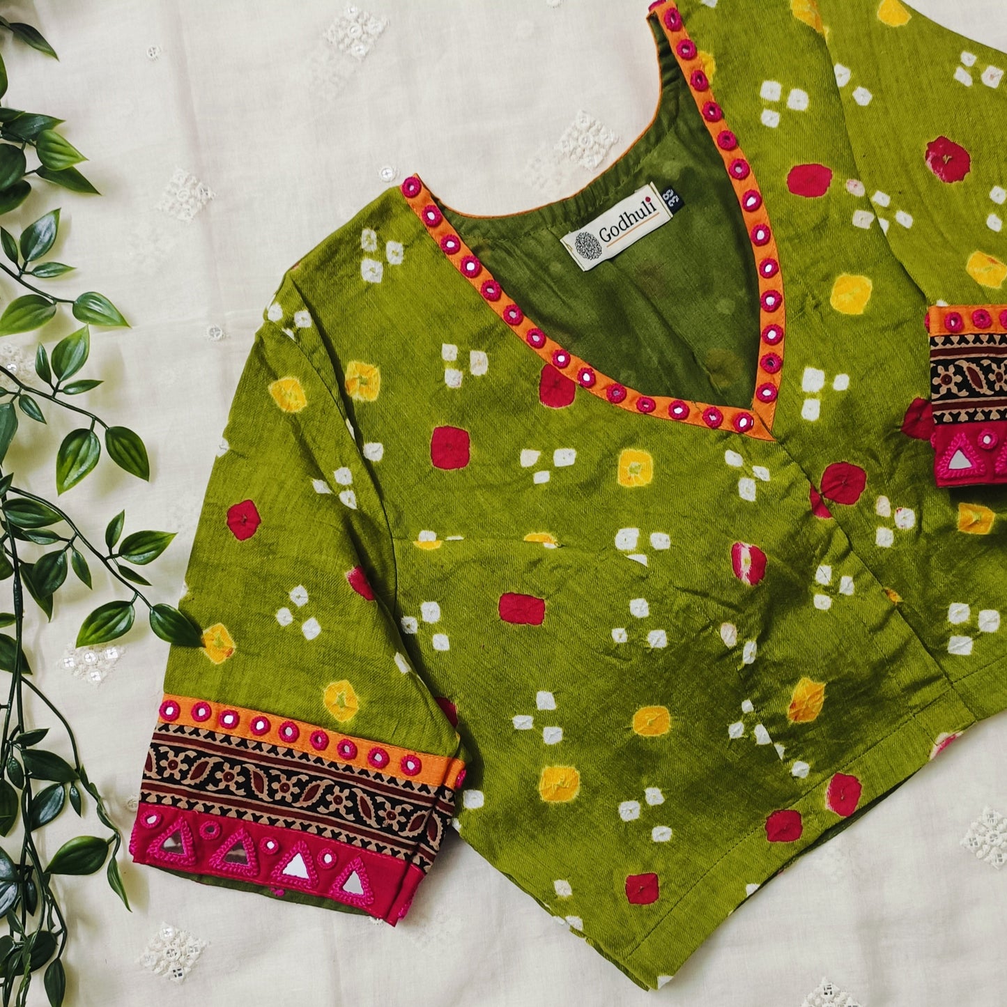 Buy Mehandi Green Big Bandhani Blouse | Godhuli