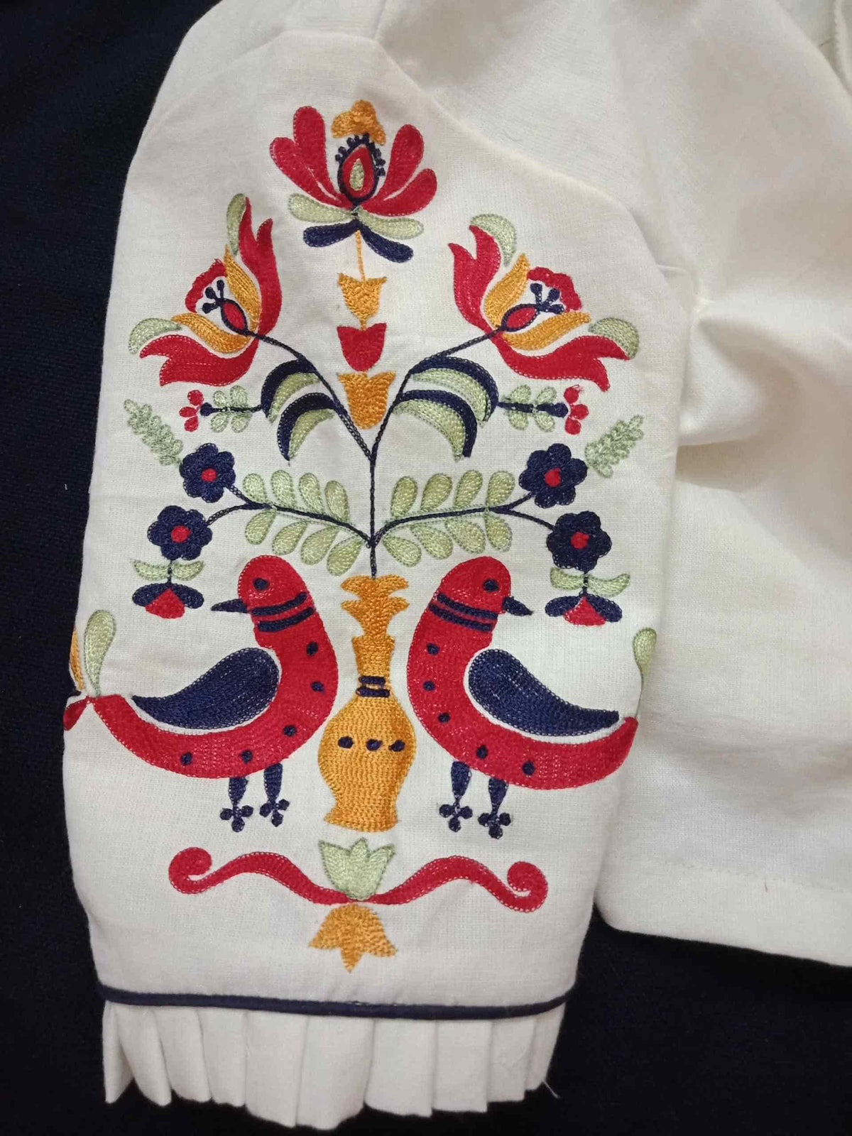Ivory White Sleeves Readymade Blouse