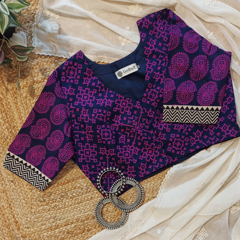 Magenta-Navy Blue Gamathi Readymade Blouse | Godhuli