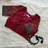 Maroon Dotted Gamathi Patola Sleeves Readymade Blouse | Godhuli