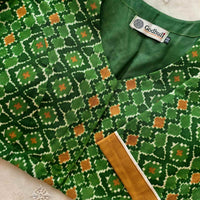 Moss Green Abstract Kalamkari Readymade Blouse | Godhuli