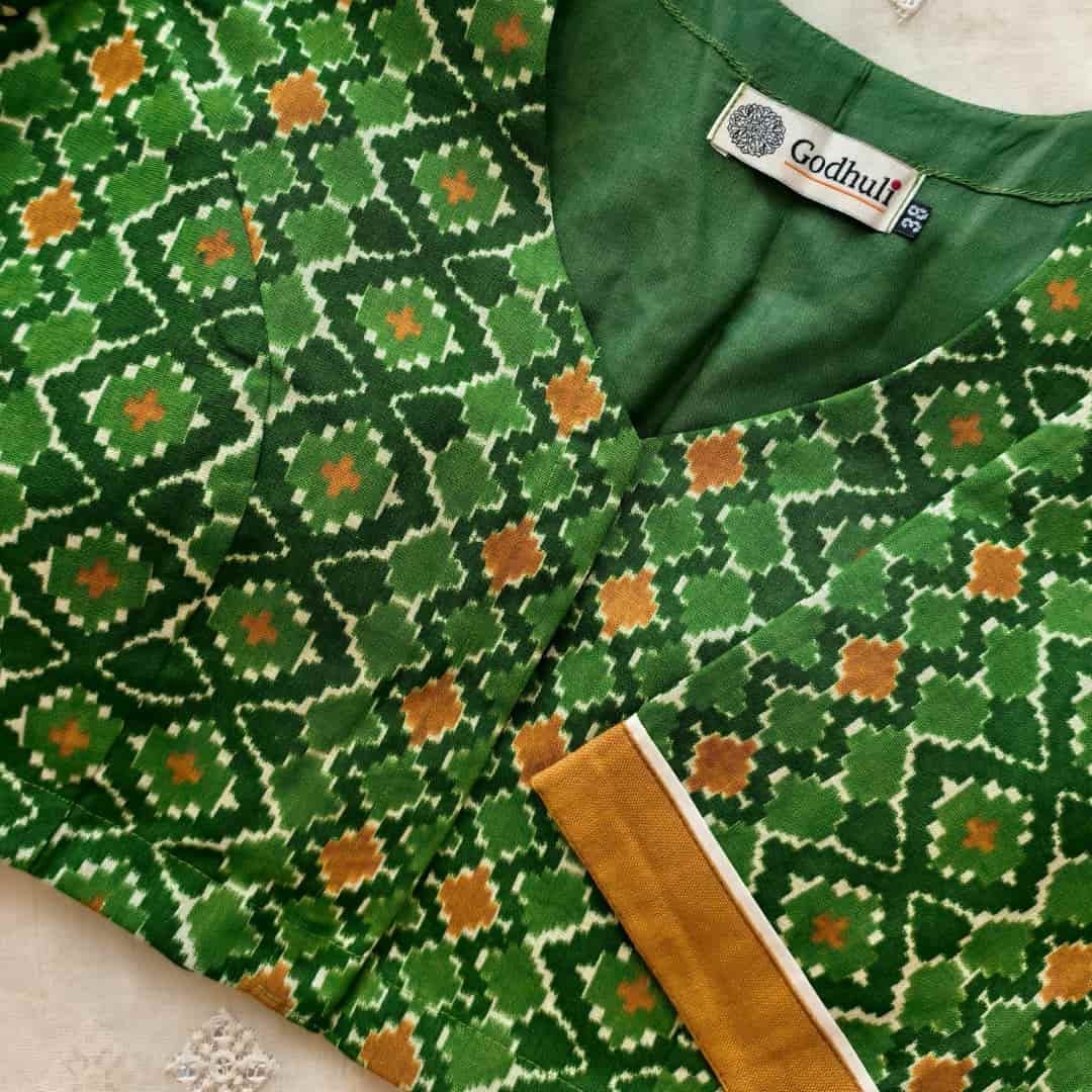 Moss Green Abstract Kalamkari Readymade Blouse | Godhuli