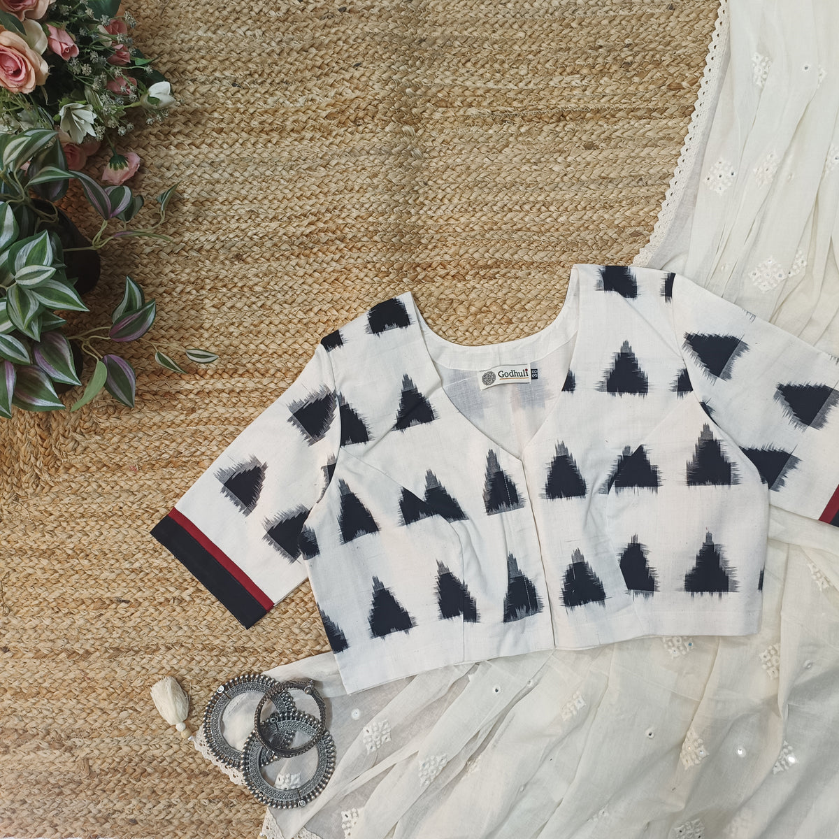 Off White-Black Ikat Readymade Blouse 