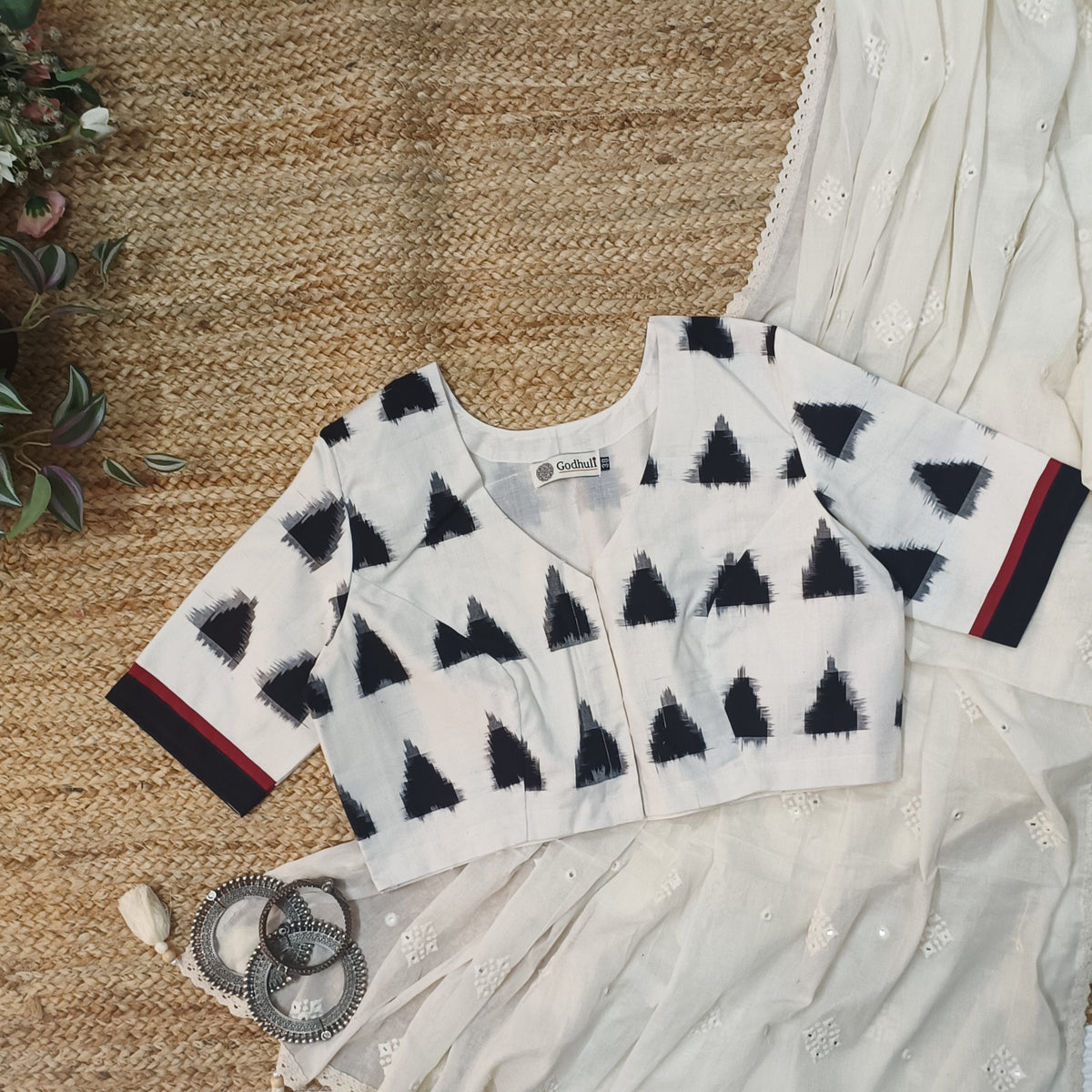 Off White-Black Ikat Readymade Blouse 