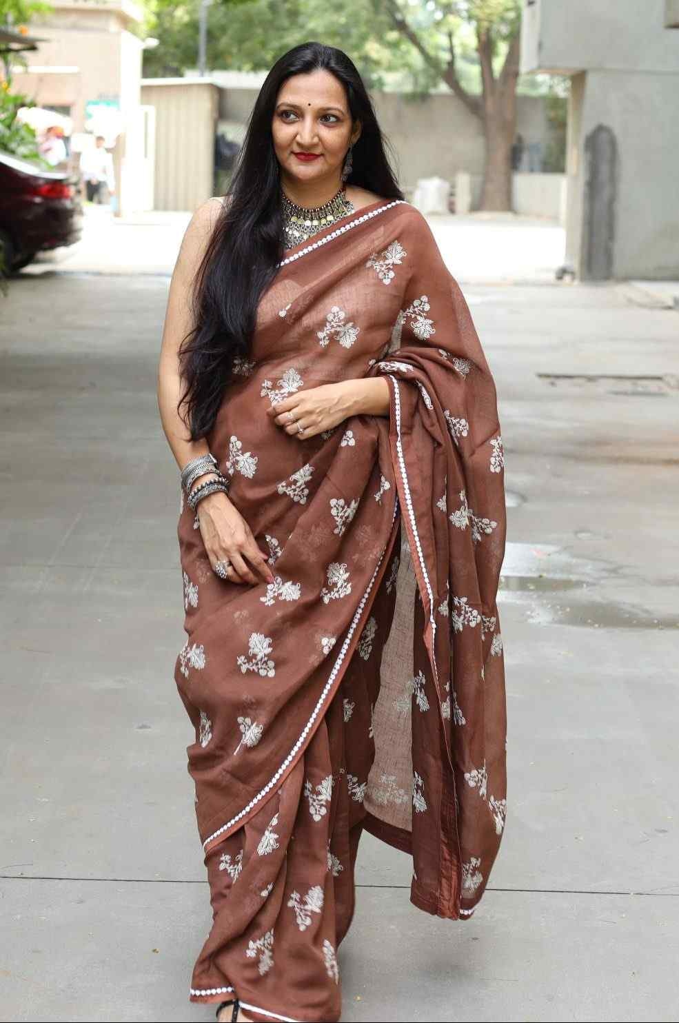 Buy Caramel Brown Embroidered Linen Saree | Godhuli