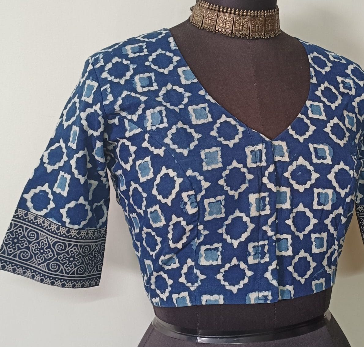 Dabu Indigo Mughal Print Readymade Blouse | Godhuli