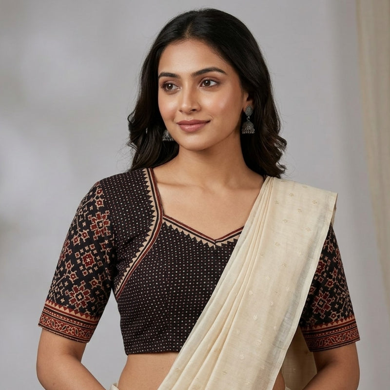 Buy Black Gamathi Blouse with Patola Print Sleeves | Godhuli