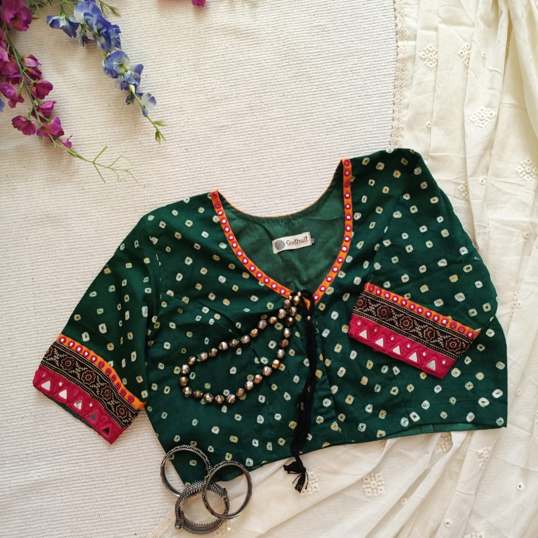 Green Bandhani Readymade Blouse with Rani border Mirror Work | Godhuli