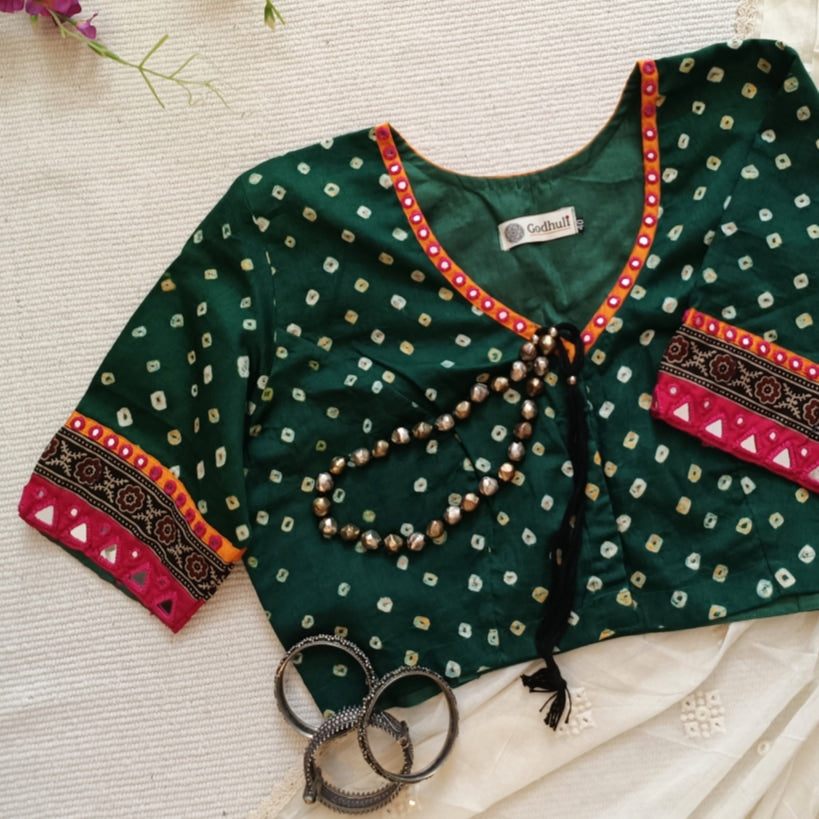 Green Bandhani Readymade Blouse with Rani border Mirror Work | Godhuli
