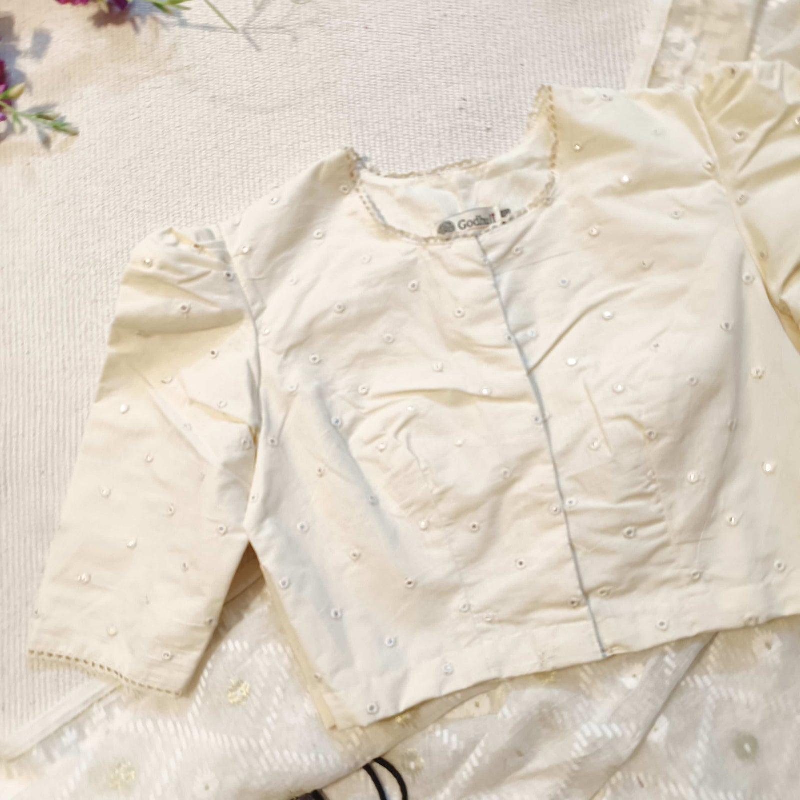 Ivory Mirrorwork Bengali Sleeves Readymade Blouse | Godhuli