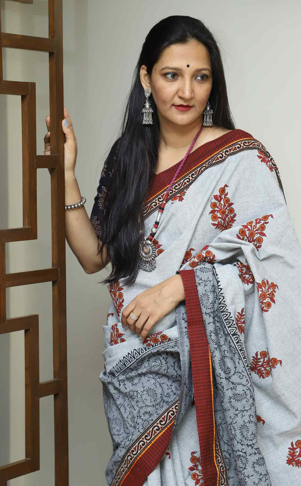 Buy Ash Grey Saree with Handblock Print | Godhuli