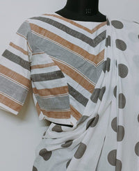 Buy Big Polka Dot Off-White Saree-Stripes Blouse Combo | Godhuli