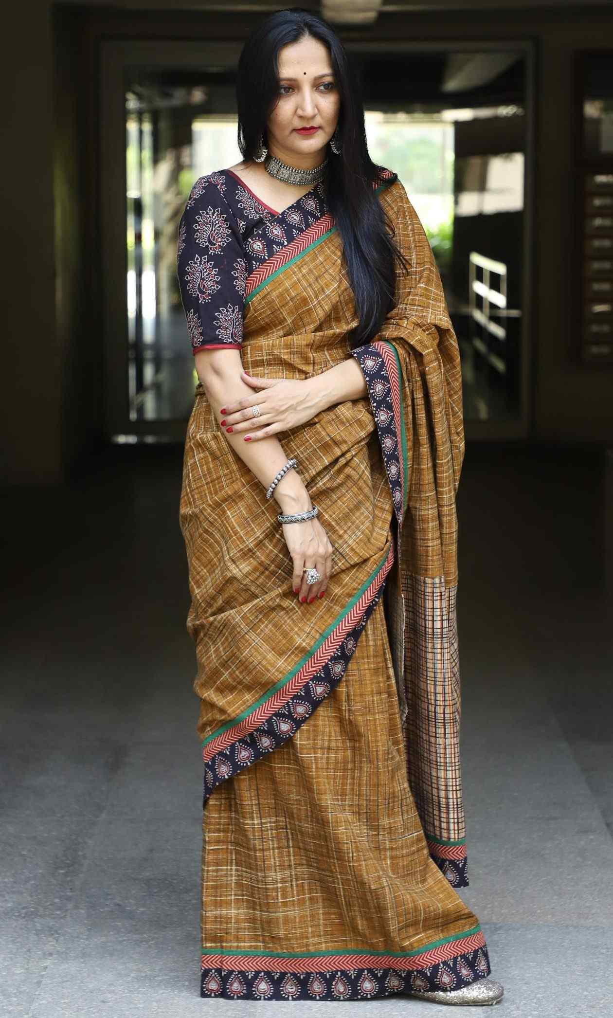 Brown Brush Print Saree