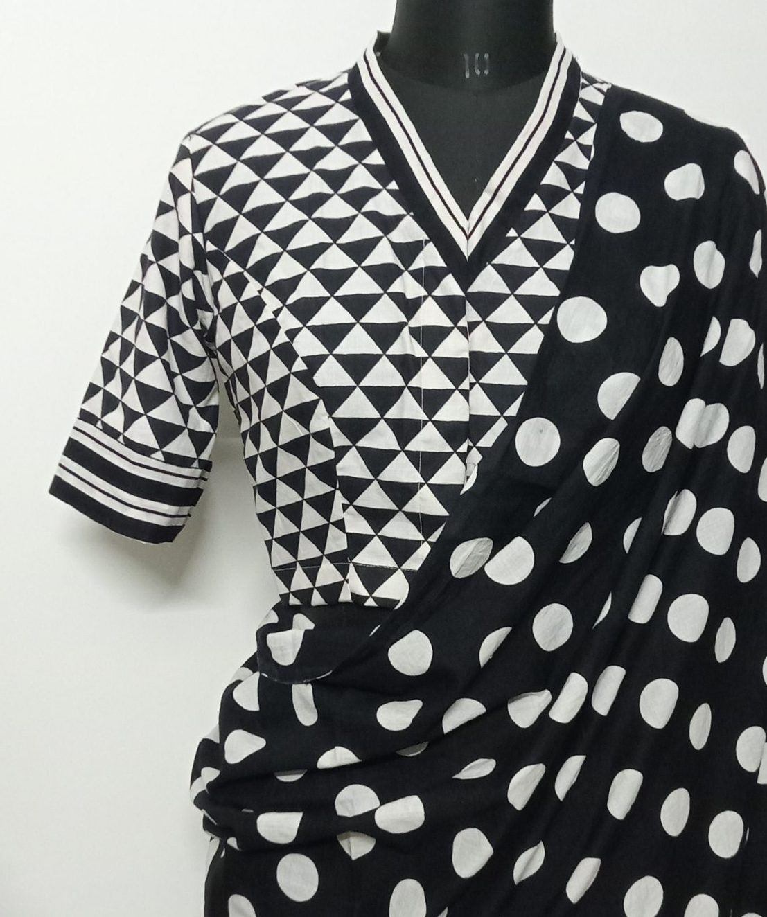 Monochrome triangular geometric print black and white blouse